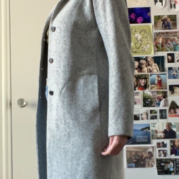 Support Surface Grey Coat - Picture 8 of 10